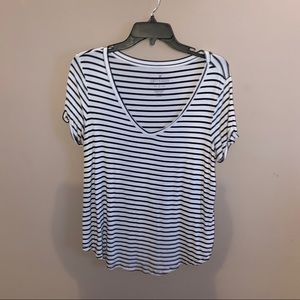 ❤️American Eagle Soft and Sexy Shirt